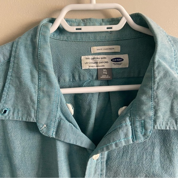 Old Navy Oxford Shirt in Slim Fit size XL - Picture 5 of 6